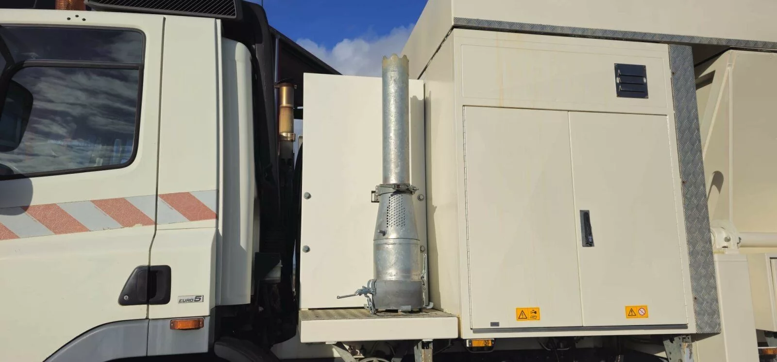 Fahrzeugabbildung DAF RSP ESE 26/7 / Saugbagger