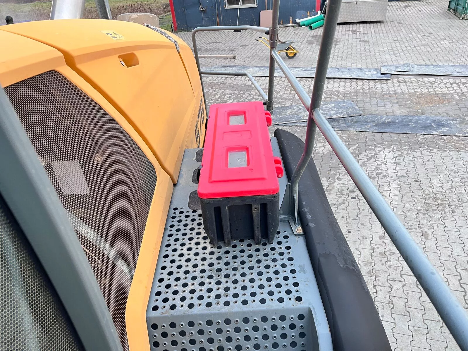 Fahrzeugabbildung Liebherr L 576 / 4x4 / Schaufel / 1. Hand