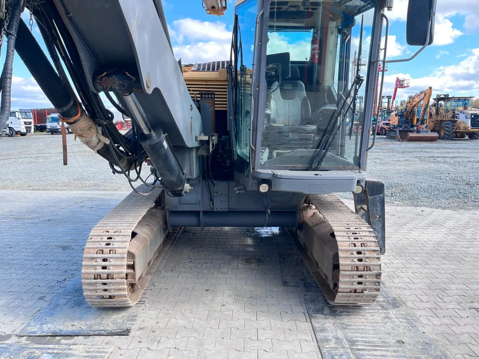 Fahrzeugabbildung Atlas Copco SmartROC C50-10SF Sprenglochbohrgerät