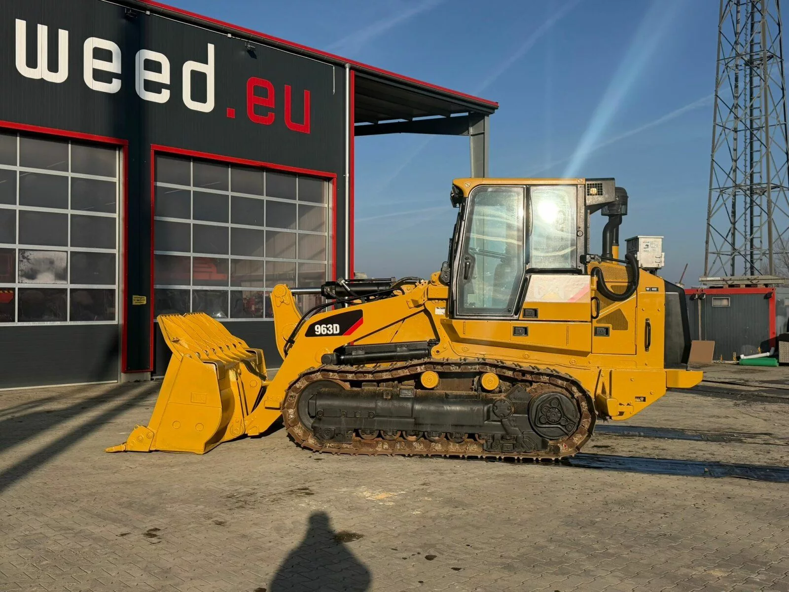 Fahrzeugabbildung CAT 963D Laderaupe / Schutz Belüftung