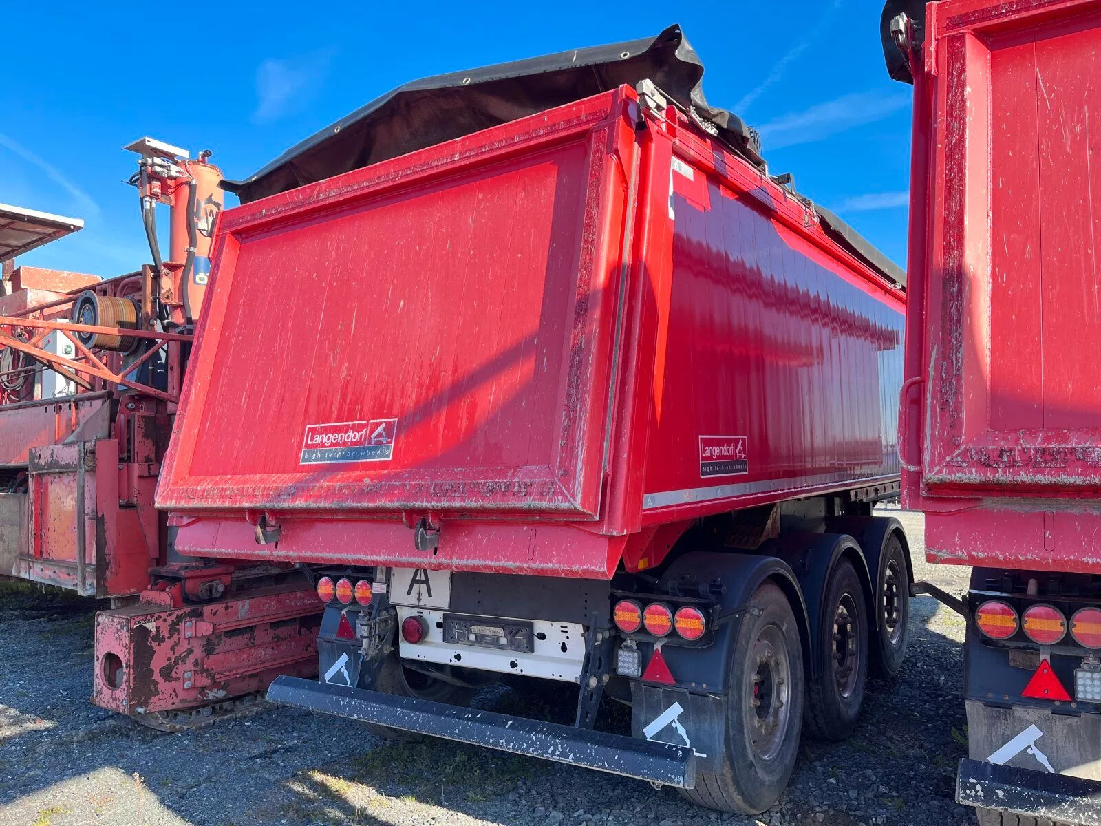 Fahrzeugabbildung Langendorf SKA 24/31 ALU Kipper