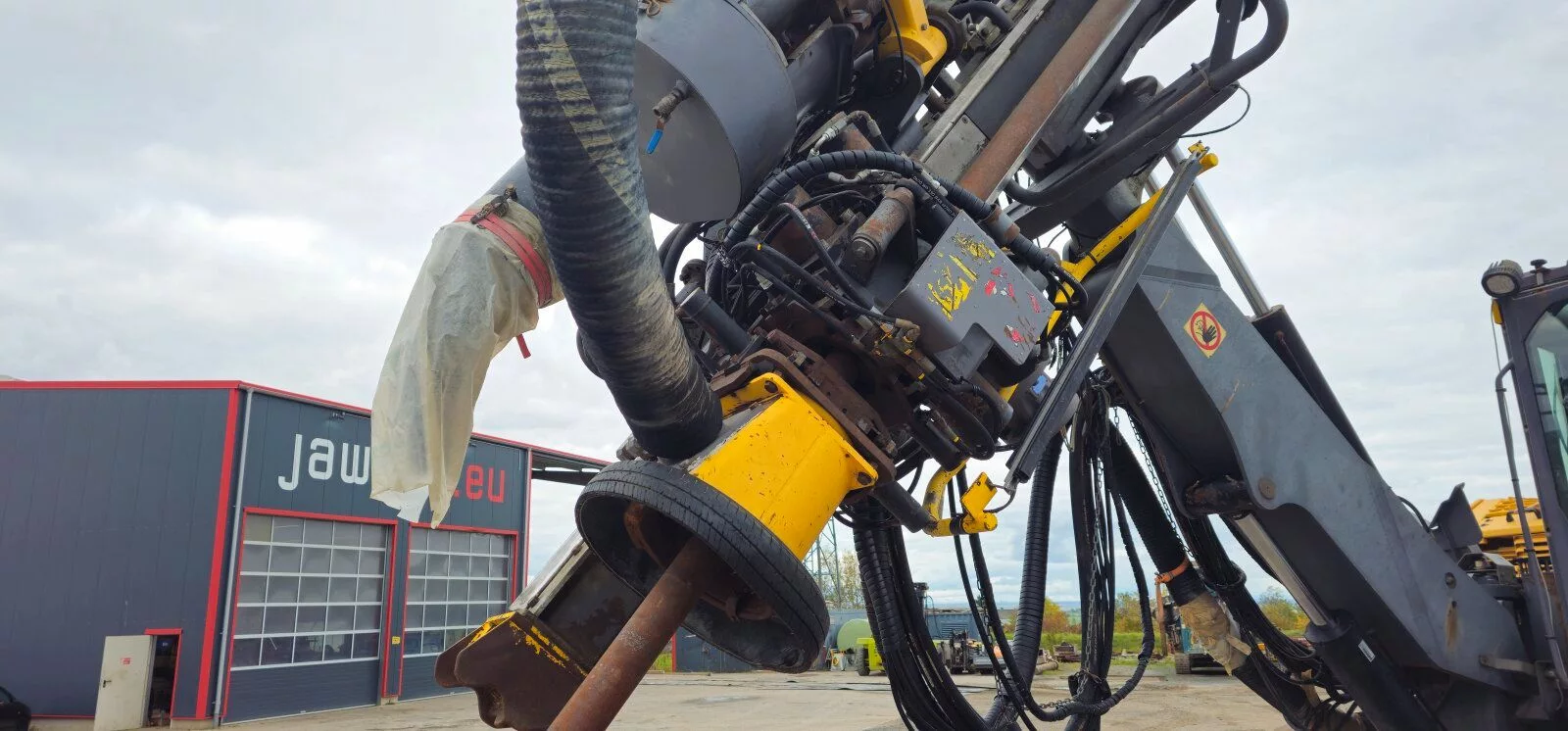 Fahrzeugabbildung Atlas Copco SmartROC C50-10SF Sprenglochbohrgerät