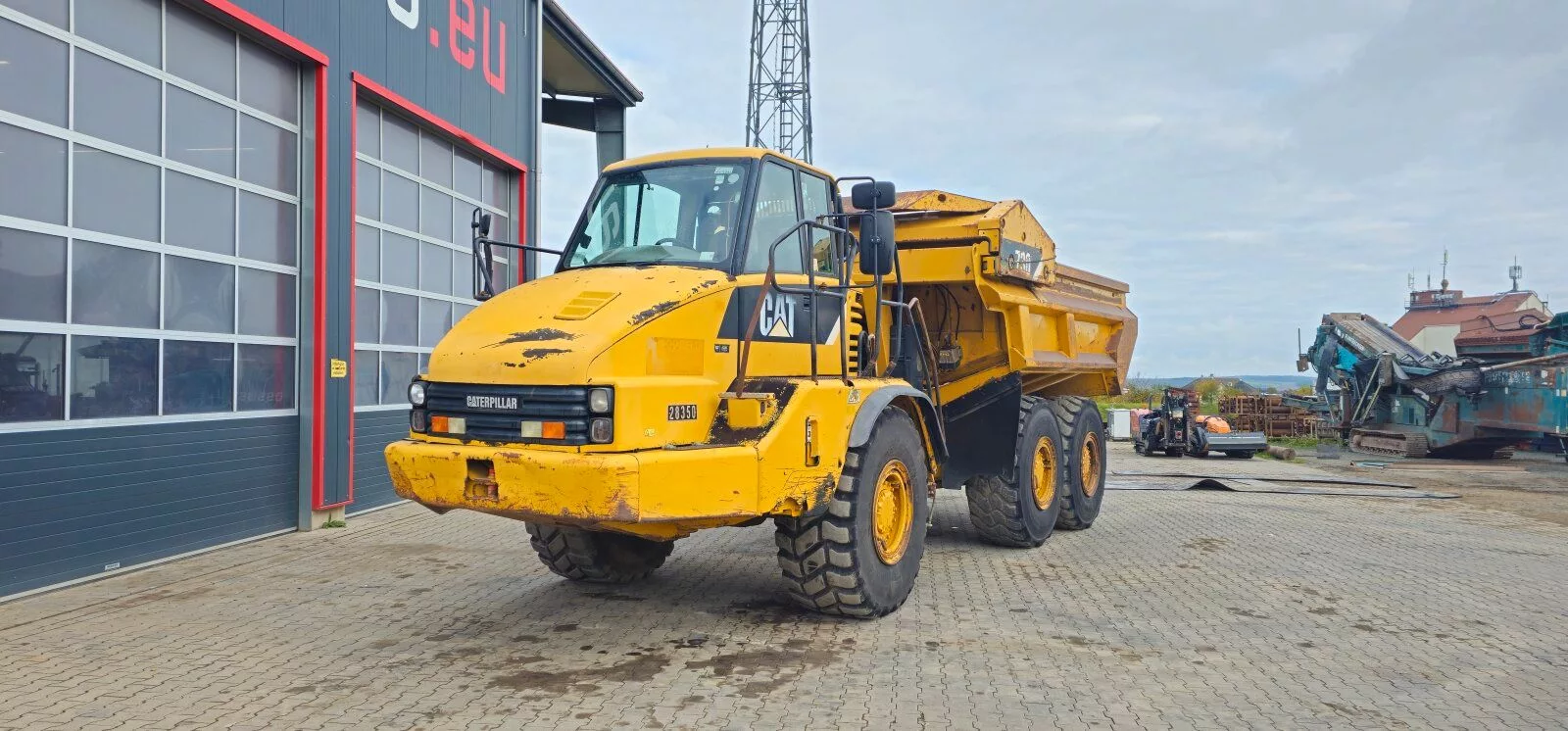 Fahrzeugabbildung CAT 730 6x6 DUMPER / Tunnel